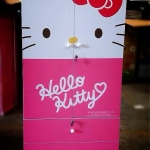 ตู้เสื้อผ้าคิตตี้ 80 ซม. ลาย Pretty (พริ๊ตตี้)