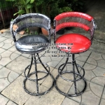 เก้าอี้บาร์สูง ขาเหล็กสีดำ รุ่น DT302