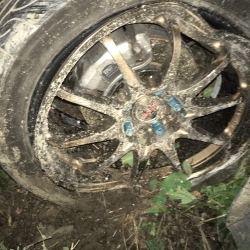 ใช้ล้อแท้เพื่อความปลอดภัยกันนะคะ