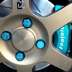 รถสวยๆ ใส่ล้อ 15-16" ของเรย์ (Rays) ค่ะ