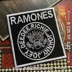 Ramones วงดนตรี ร็อค เฮฟวี่เมทัล พังค์ ตัวรีดแบบปัก อาร์มปัก ตัวรีดติดเสื้อ ตัวรีด ติดกระเป๋า ติดหมวก ติดแจ๊คเก็ต Rock Iron on Embroidered Patch