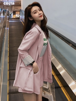 ชุดเซ็ทเสื้อสูทและกางเกงขาสั้นสีชมพู ส่งฟรี ems