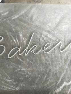 ไฟนีออน เฟค