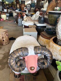 แกะแต่งสวน (ตัวผู้)