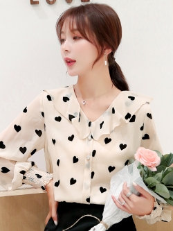 เสื้อสีครีมลายรูปหัวใจสีดำ เสื้อใส่ทำงานสวยๆๆ ส่งฟรี ems