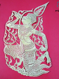 พระอินทร์เป่าสังข์ หนังวัวแท้แกะสลัก