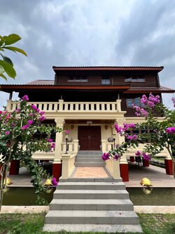 ขาย ที่ดินพร้อมสิ่งปลูกสร้าง บ้านเดี่ยว 3 ชั้น ต.ปากน้ำ อ.บางคล้า ผังเมืองสีเขียวอ่อน