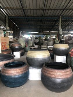 กระถางต้นไม้ดินเผา