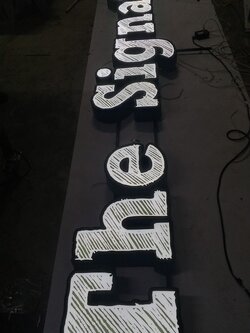 ป้ายกล่องไฟ