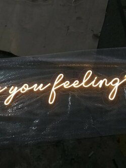 งานป้ายไฟนีออน LED แสงสีวอร์ม อะคริลิคใสรองหลัง