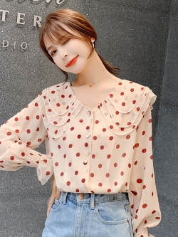 เสื้อสีครีมลายจุดสีแดง เสื้อใส่ทำงานสวยๆๆ ส่งฟรี ems