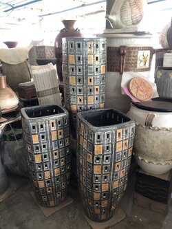 แจกันเหลี่ยมฉลุ