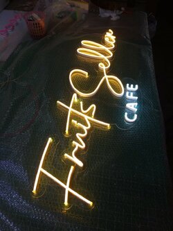 ป้ายไฟนีออน