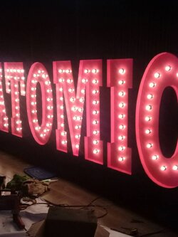 ป้ายไฟปิงปอง