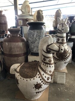 เก้าอี้ม้านั่่ง