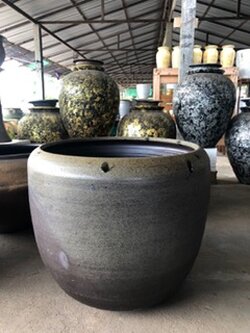 กระถางบัวงานเผาดำ