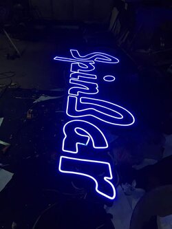 ไฟนีออนดัด