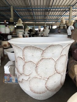 อ่างทรงสูงใบบัว