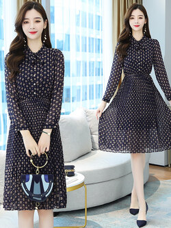 ชุดเดรสสีกรมท่า ผ้าชีฟองเนื้อดี พิมพ์ลายดอกไม้เล็กๆๆ แขนยาว ส่งฟรี