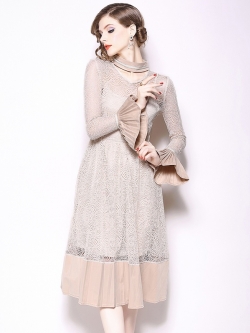 ชุดเดรสผ้าลูกไม้สีครีม ส่งฟรี ems