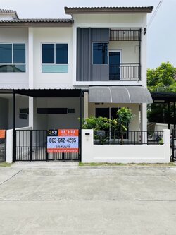 ขาย ทาวน์โฮม 2 ชั้น ธนาซิโอ รัตนาธิเบศร์ ใกล้รถไฟฟ้า MRT สามแยกบางใหญ่