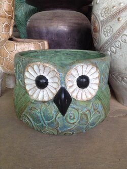 กระถางฮูกน้อย