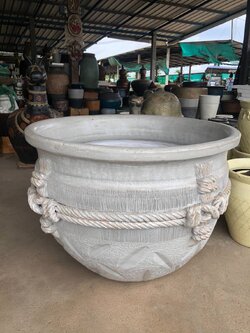 กระถางเชือกล้อม