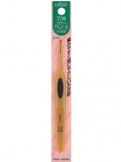 Clover 42-607 เข็มโครเชต์ soft touch aluminiumหัวทอง เข็มโครเชต์ เนื้ออลูมิเนียมด้ามทอง #7/0 หรือ 4มม.