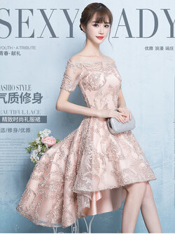 ชุดเดรสออกงานสีโกลด์แชมเปญ ดีไซน์เปิดไหล่ ปิดต้นแขน กระโปรงหน้าสั้นหลังยาว ส่งฟรี