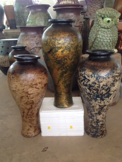 แจกันสนามทรงก้นเล็ก