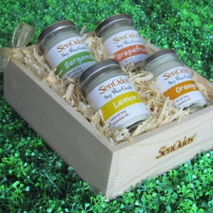 ชุดเซ็ต เทียนหอมในกล่องไม้สน Gift Set Pine Wood Box