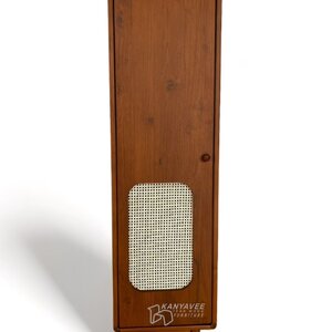 ตู้เสื้อผ้าประดับหวายมินิมอล