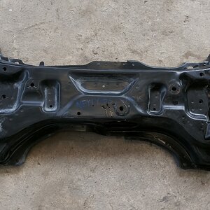 จำหน่ายคานใต้เครื่อง รถยนต์ทุกรุ่นทุกยี่ห้อ