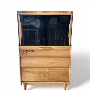 ตู้เก็บของไม้สัก