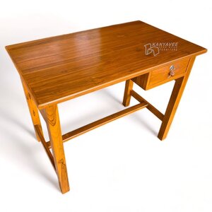 โต๊ะทำงานไม้สักสีสักทอง