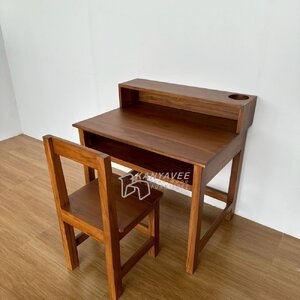 โต๊ะเขียนหนังสือเด็กไม้สัก