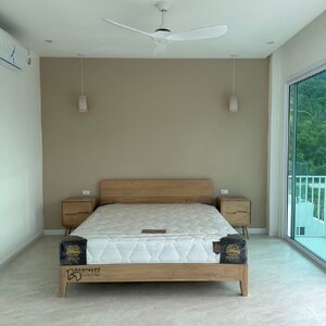 เตียงนอนไม้สัก6ฟุต สีมูจิ