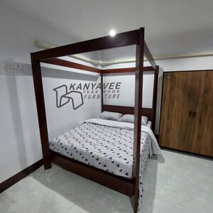 เตียงไม้สักพร้อมเสามุ้ง 6 ฟุต