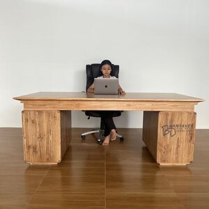 โต๊ะทำงานผู้บริหารไม้สัก