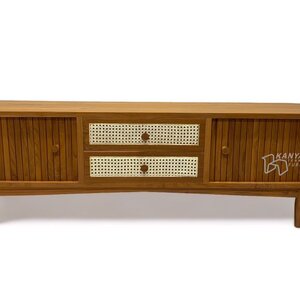 ตู้วางทีวีไม้สักประดับหวาย