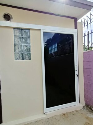 ประตูบานเลื่อนรางแขวน